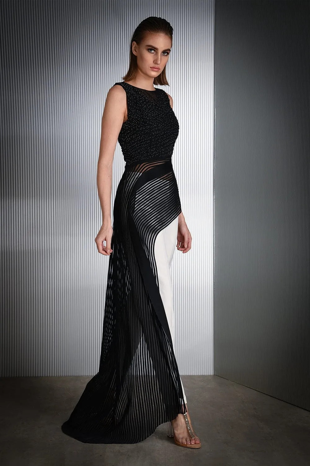 Black Asymmetric Top