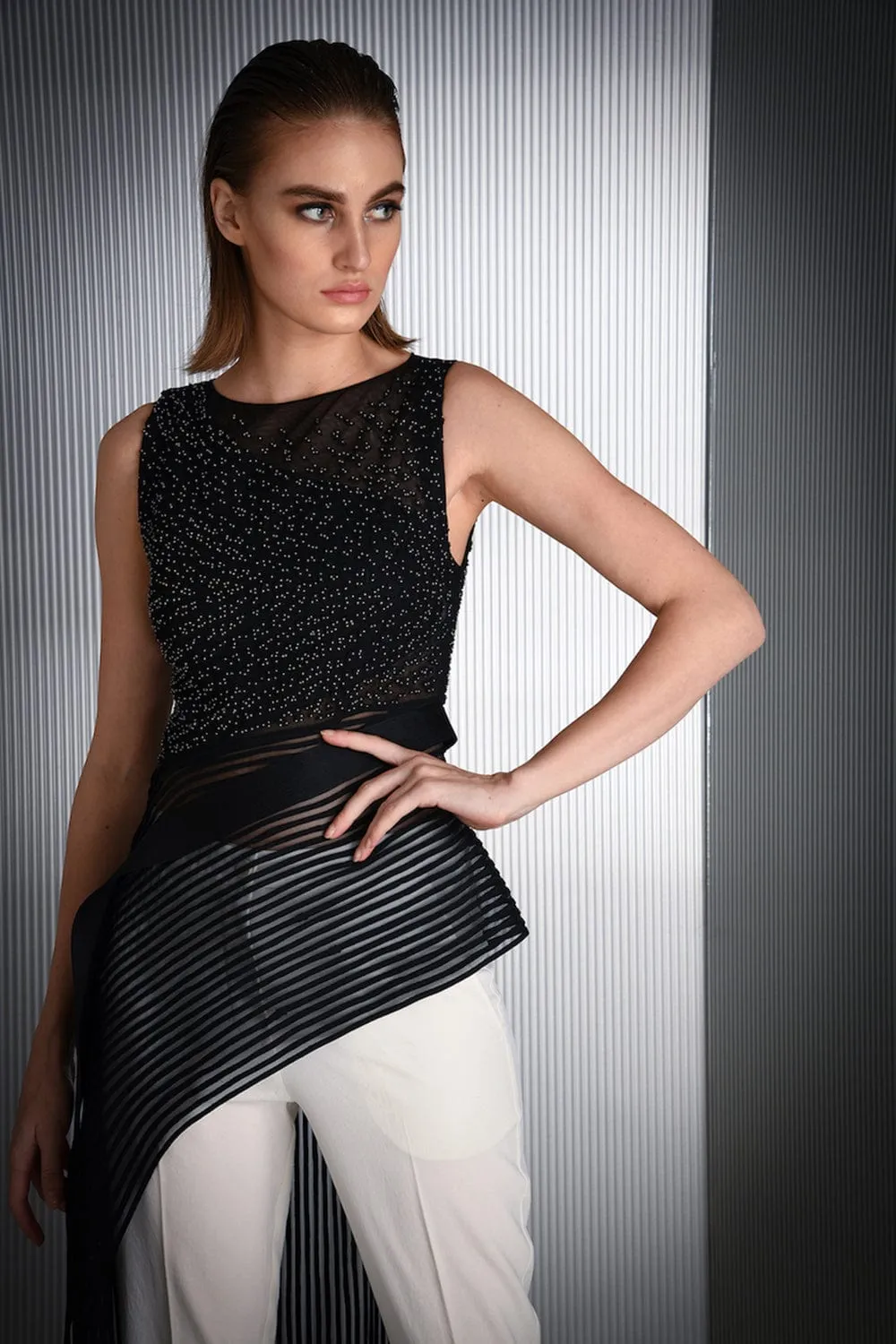 Black Asymmetric Top