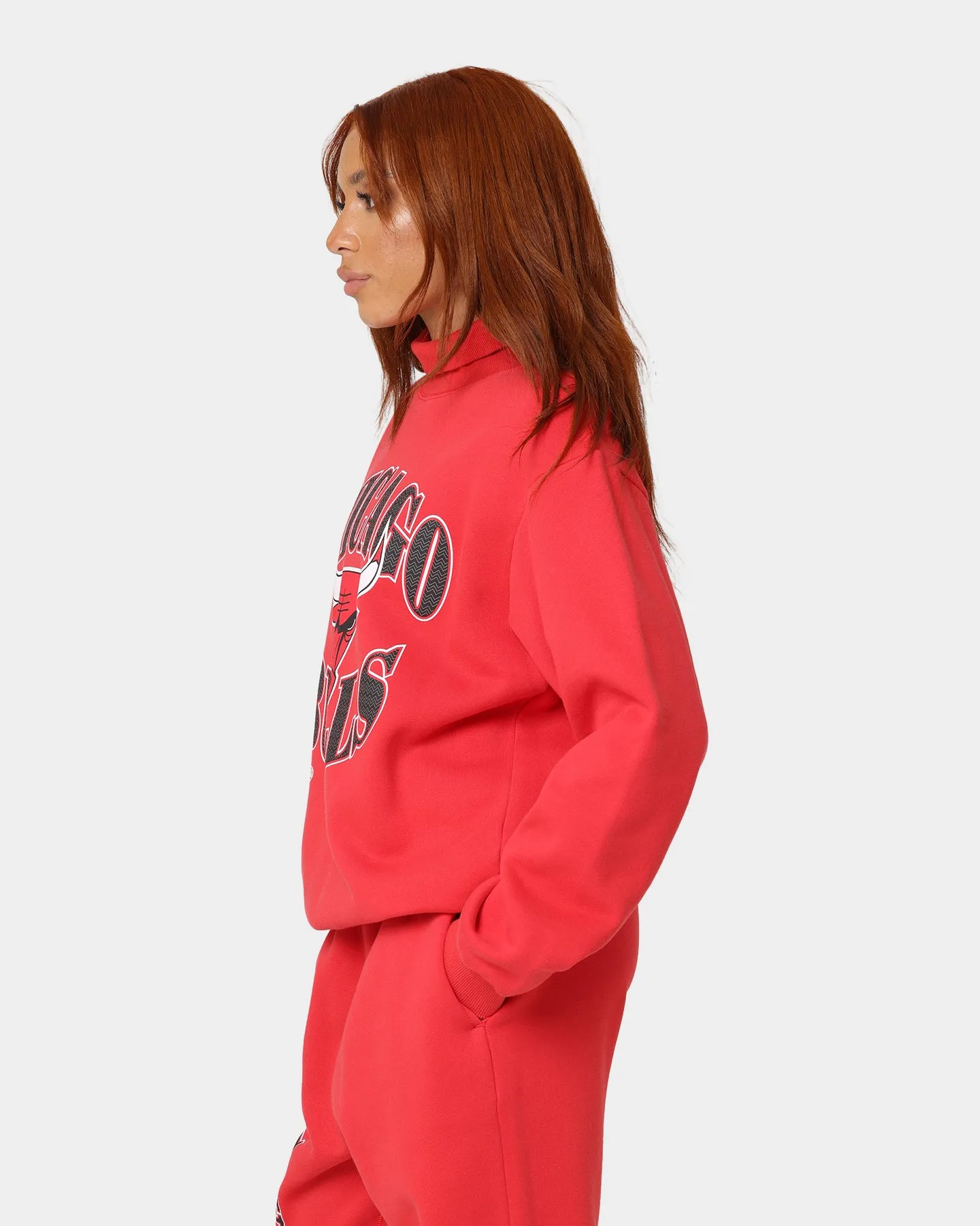 Mitchell & Ness Women's Chicago Bulls Point Guard Crewneck Faded Red